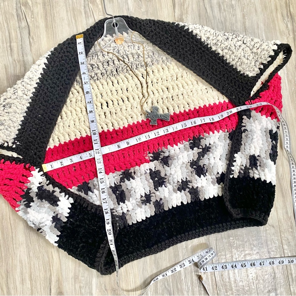 Artisan CABIN shrug cover up w cottagecore granny prairie vibe - Picture 9 of 9